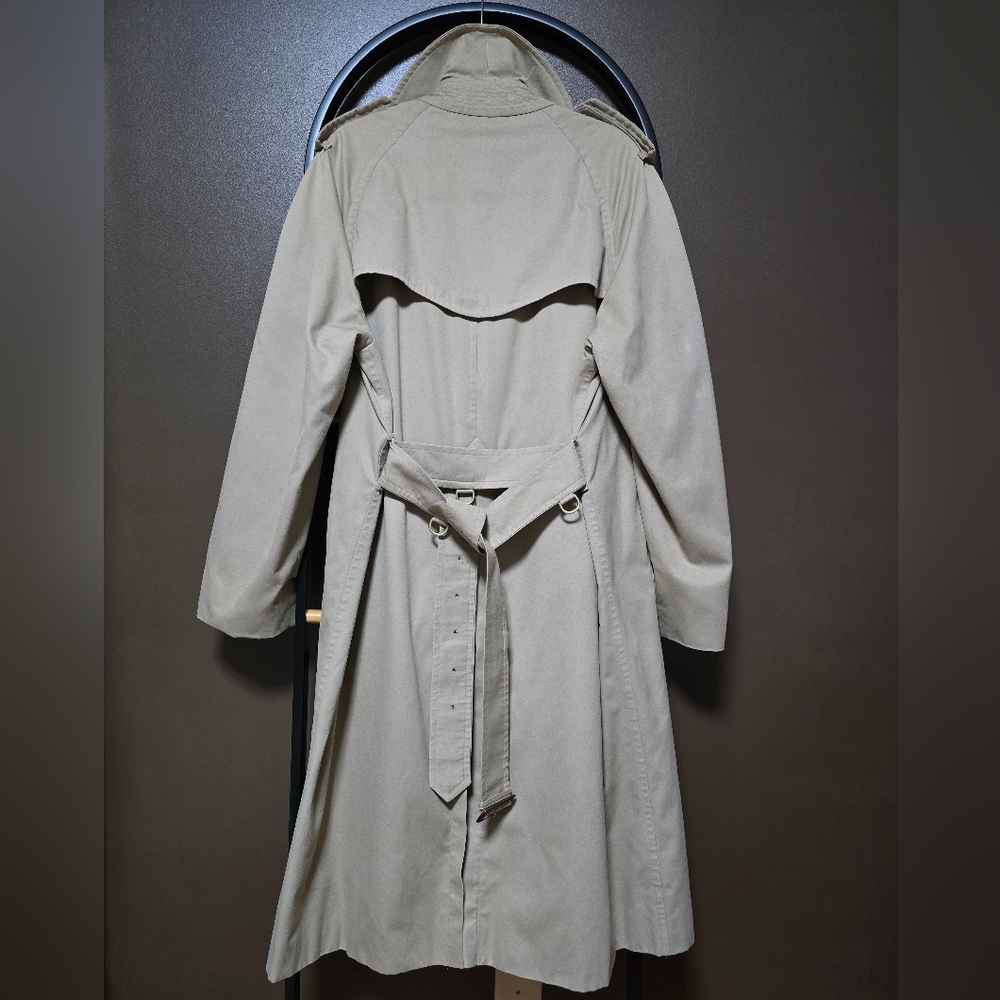 Vintage Burberry Trench Coat, With Removable Wool Liner - Picture 4 of 15